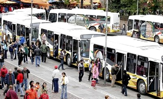 Cómo llegar a Porto Alegre y transportarse en la ciudad